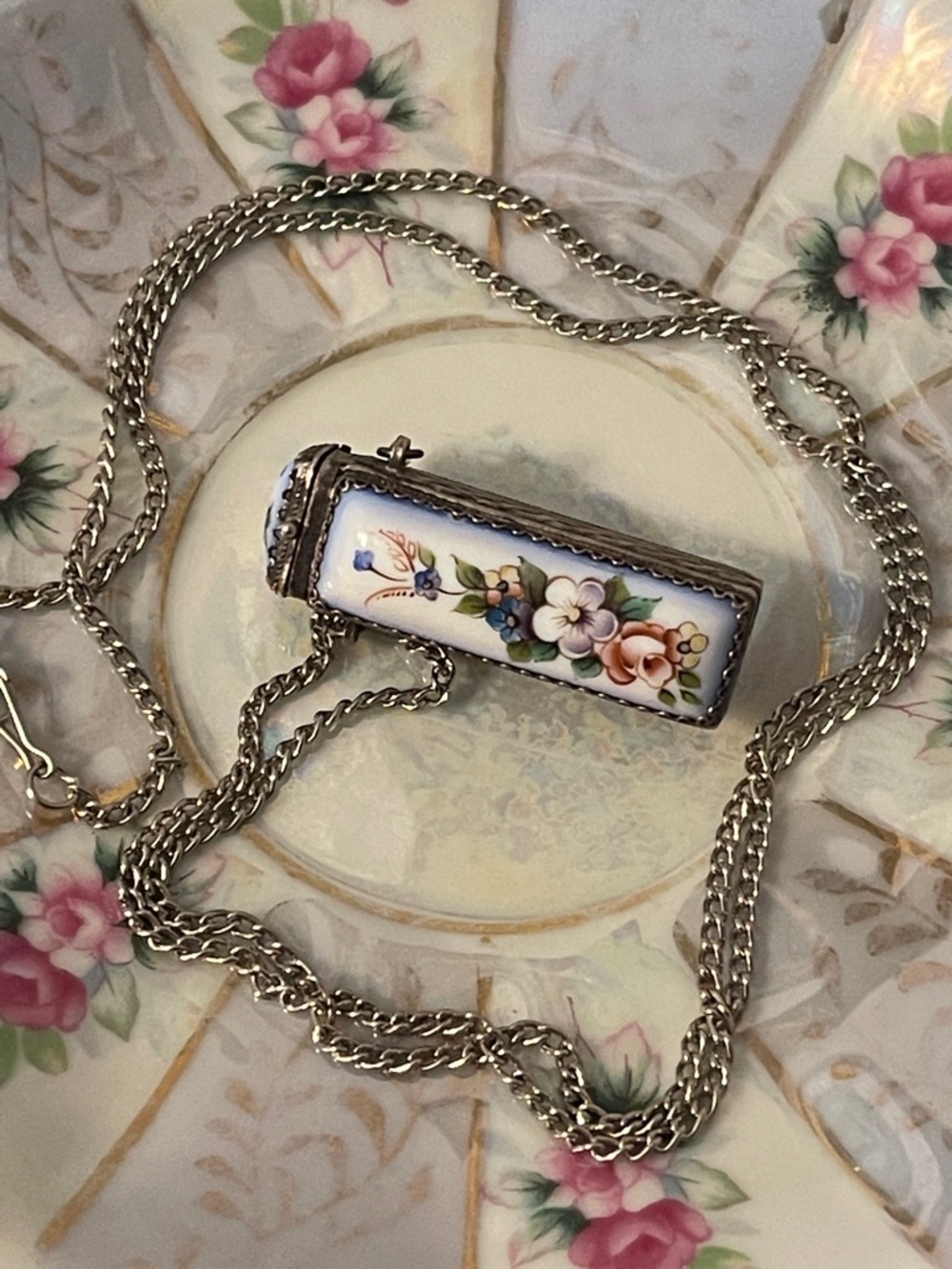 Vintage Russian Finfit Hand-Painted Enamel Pillbox Locket Pendant Necklace